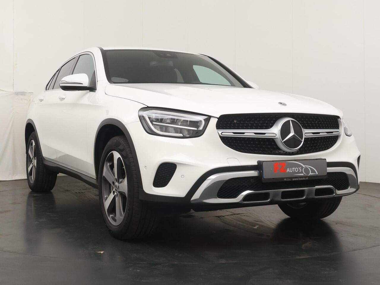 Mercedes-Benz Glc Coupé 300e 4MATIC Business Solution Luxury - Navigatie - Stoelverwarming - Wegklapbare trekhaak