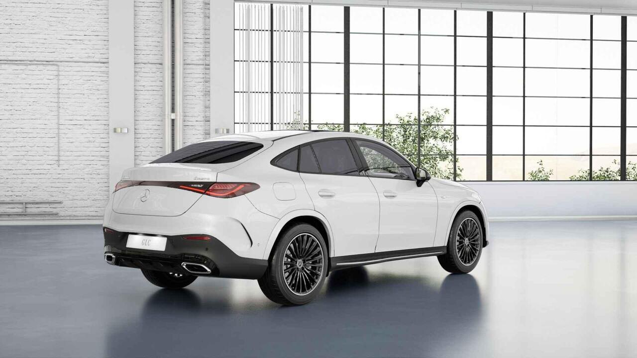 Mercedes-Benz Glc Coupé 300e 4MATIC Business Line | AMG | Panoramadak | Trekhaak | Night pakket | 360 camera |