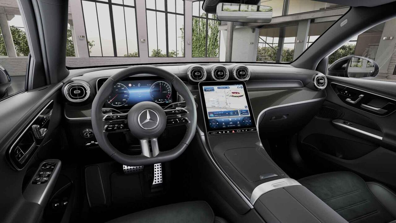 Mercedes-Benz Glc Coupé 300e 4MATIC Business Line | AMG | Panoramadak | Trekhaak | Night pakket | 360 camera |