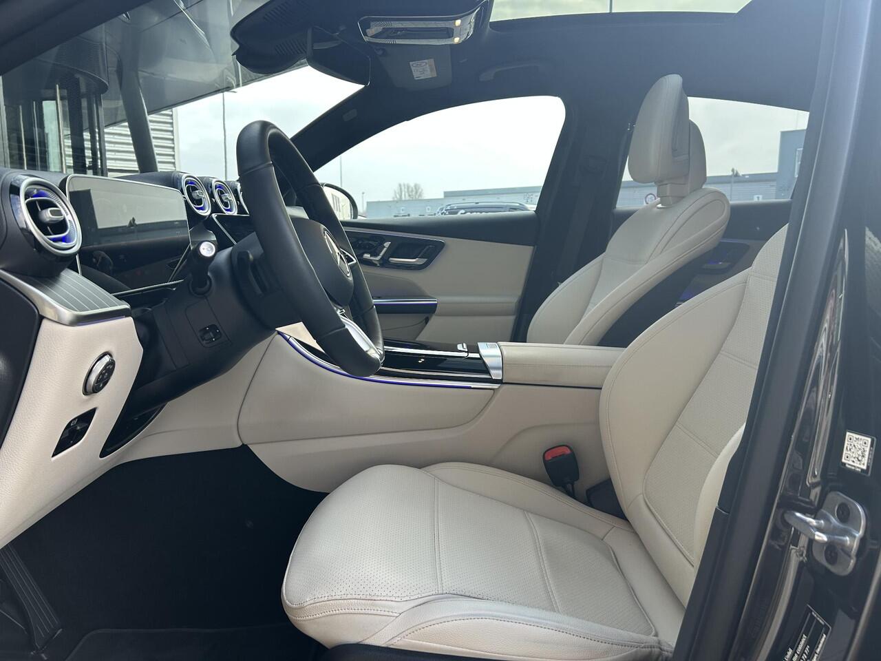 Mercedes-Benz Glc Coupé 300 e 4MATIC | Panoramadak | Trekhaak | Beige Leder | Adaptief Cruise Control