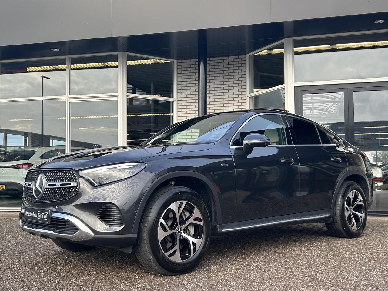 Mercedes-Benz Glc Coupé 300 e 4MATIC | Panoramadak | Trekhaak | Beige Leder | Adaptief Cruise Control