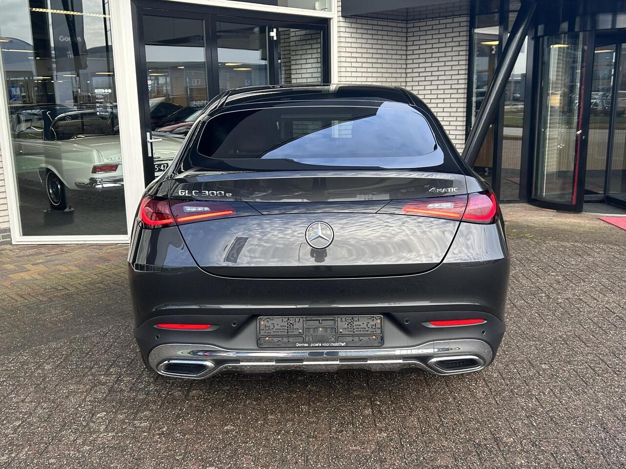 Mercedes-Benz Glc Coupé 300 e 4MATIC | Panoramadak | Trekhaak | Beige Leder | Adaptief Cruise Control