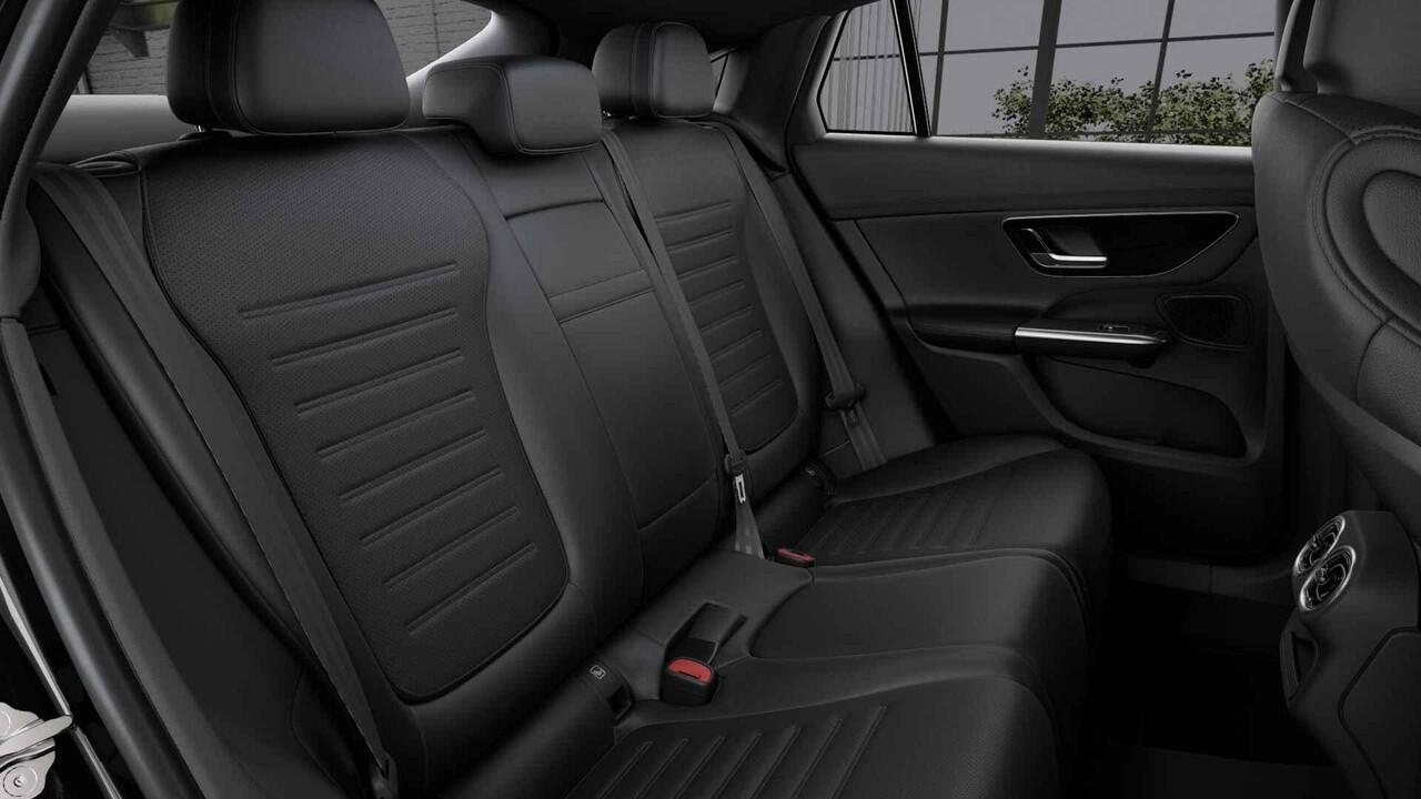 Mercedes-Benz Glc Coupé 300 e 4MATIC Sport Edition | AMG | Night | Trekhaak | Panoramadak | Rijassistentiepakket Plus | Keyless | Memory |