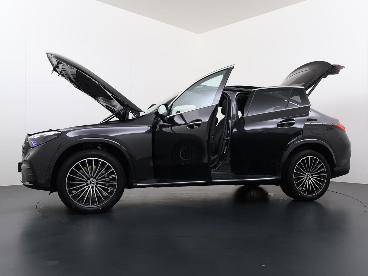 Mercedes-Benz Glc Coupé 300e 4MATIC Sport Edition | Panorama - Schuifdak | Trekhaak Wegklapbaar | Niveauregeling | 360° Camera | Digital Light | Burmester 3D Surround Sound | Memorystoelen | Verwarmd Stuurwiel