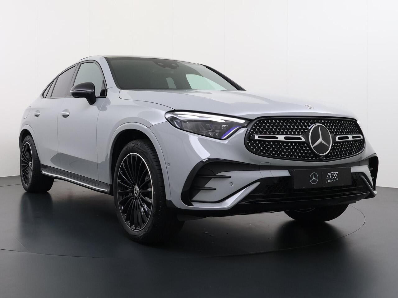 Mercedes-Benz Glc Coupé 300e 4MATIC Sport Edition | Achterasbesturing 4.5° | Luchtvering | Panorama - Schuifdak | Head-Up Display | Trekhaak Wegklapbaar | Burmester 3D Surround Sound | 360° Camera