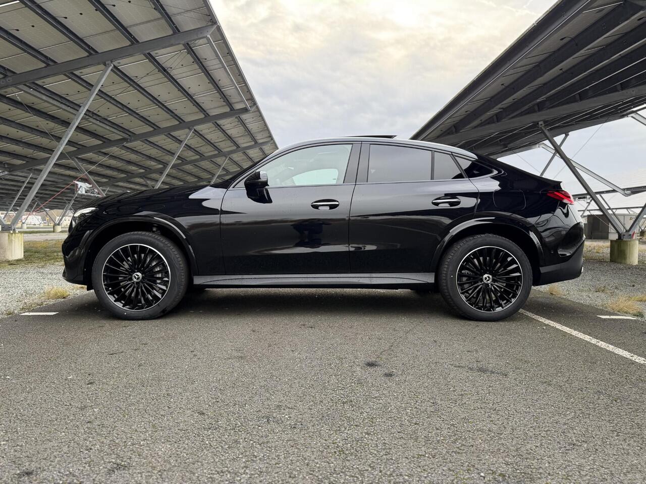 Mercedes-Benz Glc Coupé 300e 4MATIC Sport Edition | Night | Panoramadak | Premium | Trekhaak | Digital light | Burmester | Head-up display |