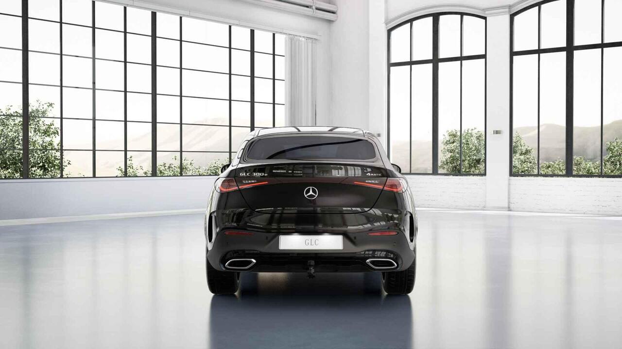 Mercedes-Benz Glc Coupé 300e 4MATIC Sport Edition | Panoramadak | Premium Plus | Burmester | Rij-assistentiepakket | Trekhaak | 19"LM velgen Zwart |