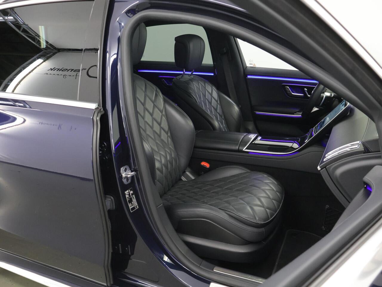 Mercedes-Benz S-KLASSE 580 e 4MATIC Lang AMG Line | Panoramadak | Achterasbesturing | Burmester | Head-up display | Digital light | Rijassistentiepakket | Nappaleder |