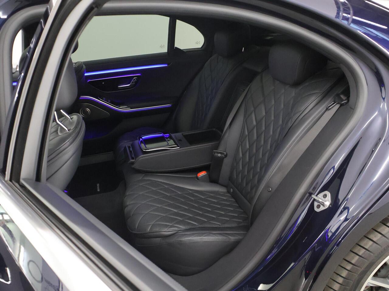 Mercedes-Benz S-KLASSE 580 e 4MATIC Lang AMG Line | Panoramadak | Achterasbesturing | Burmester | Head-up display | Digital light | Rijassistentiepakket | Nappaleder |