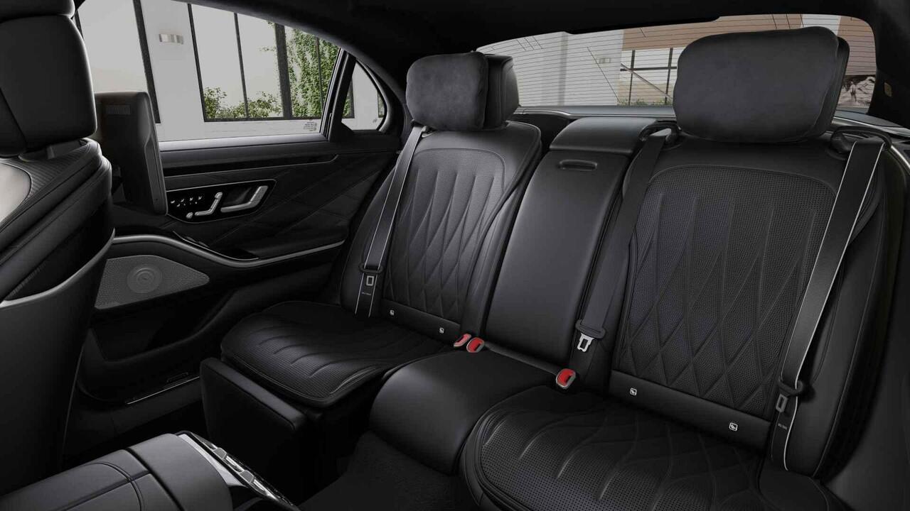 Mercedes-Benz S-KLASSE AMG 63 S E Performance | Entertainment schermen | Massage voor en achter | Achterasbesturing | Chauffeur pakket | Augmented head up display |