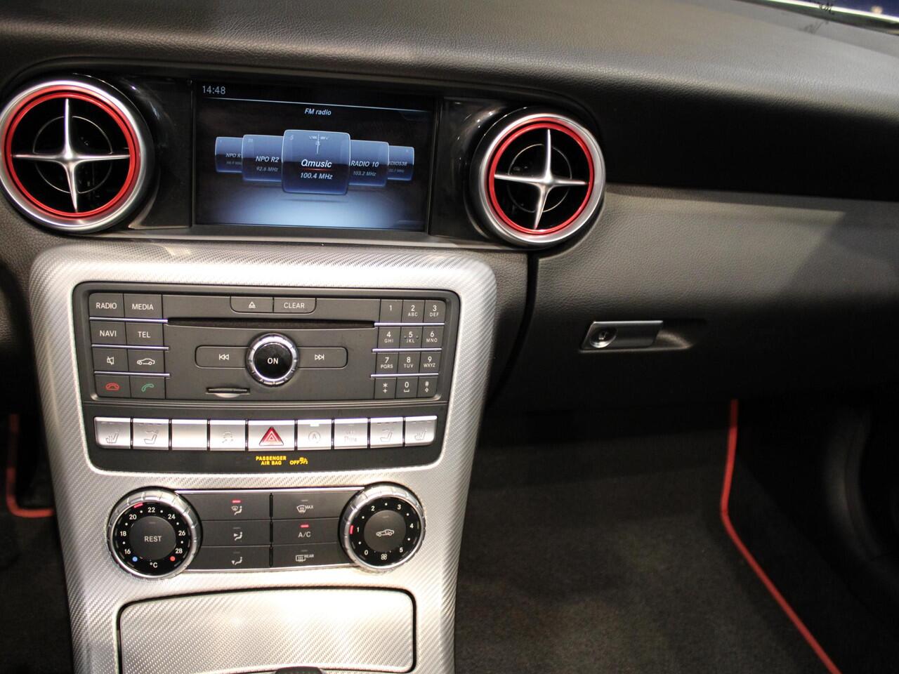 Mercedes-Benz SLC-KLASSE 180