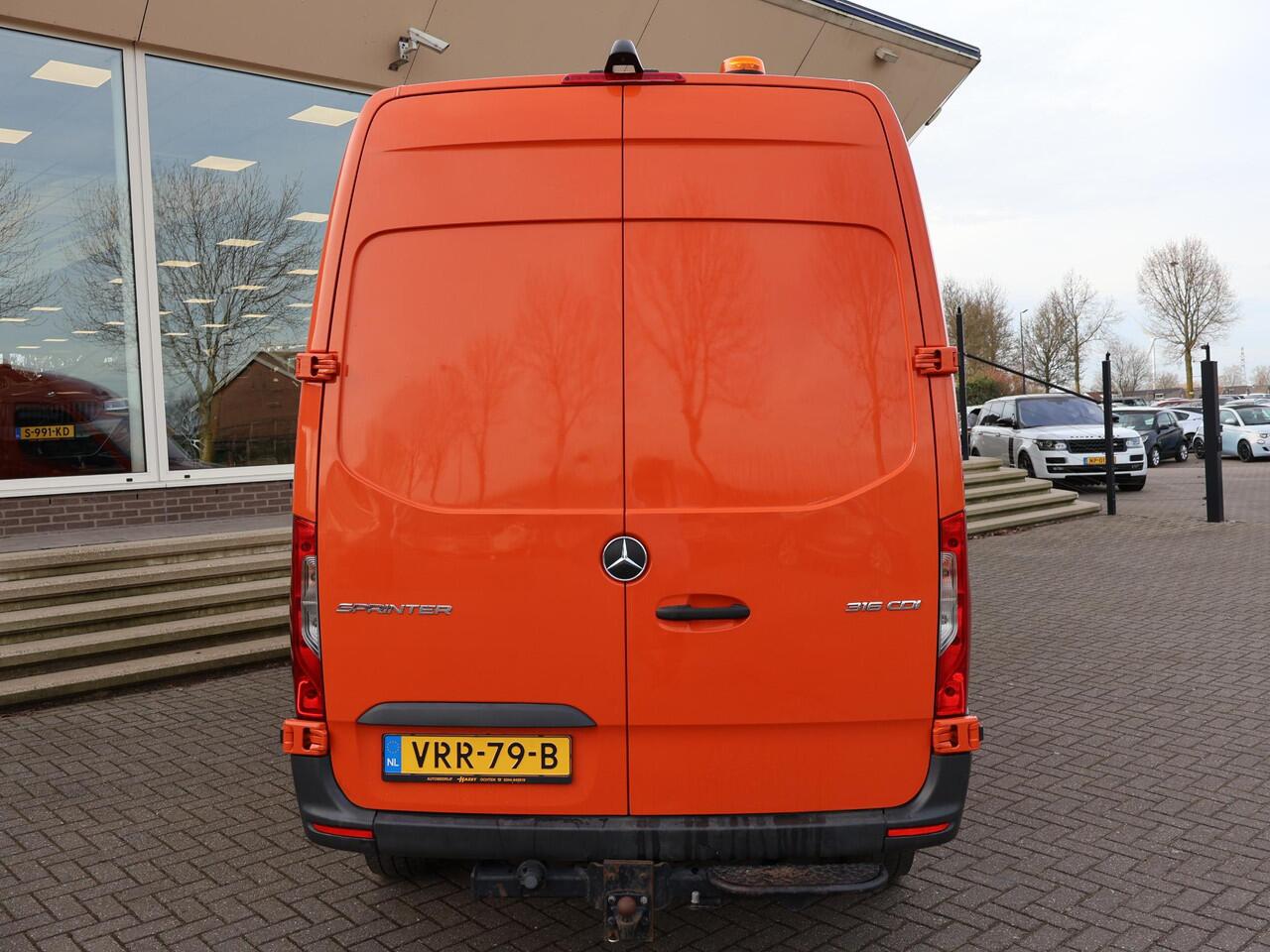 Mercedes-Benz SPRINTER 316 2.2 CDI 163 PK L2H2 + 3500 KG TREKHAAK | APPLE CARPLAY | STANDKACHEL | CAMERA