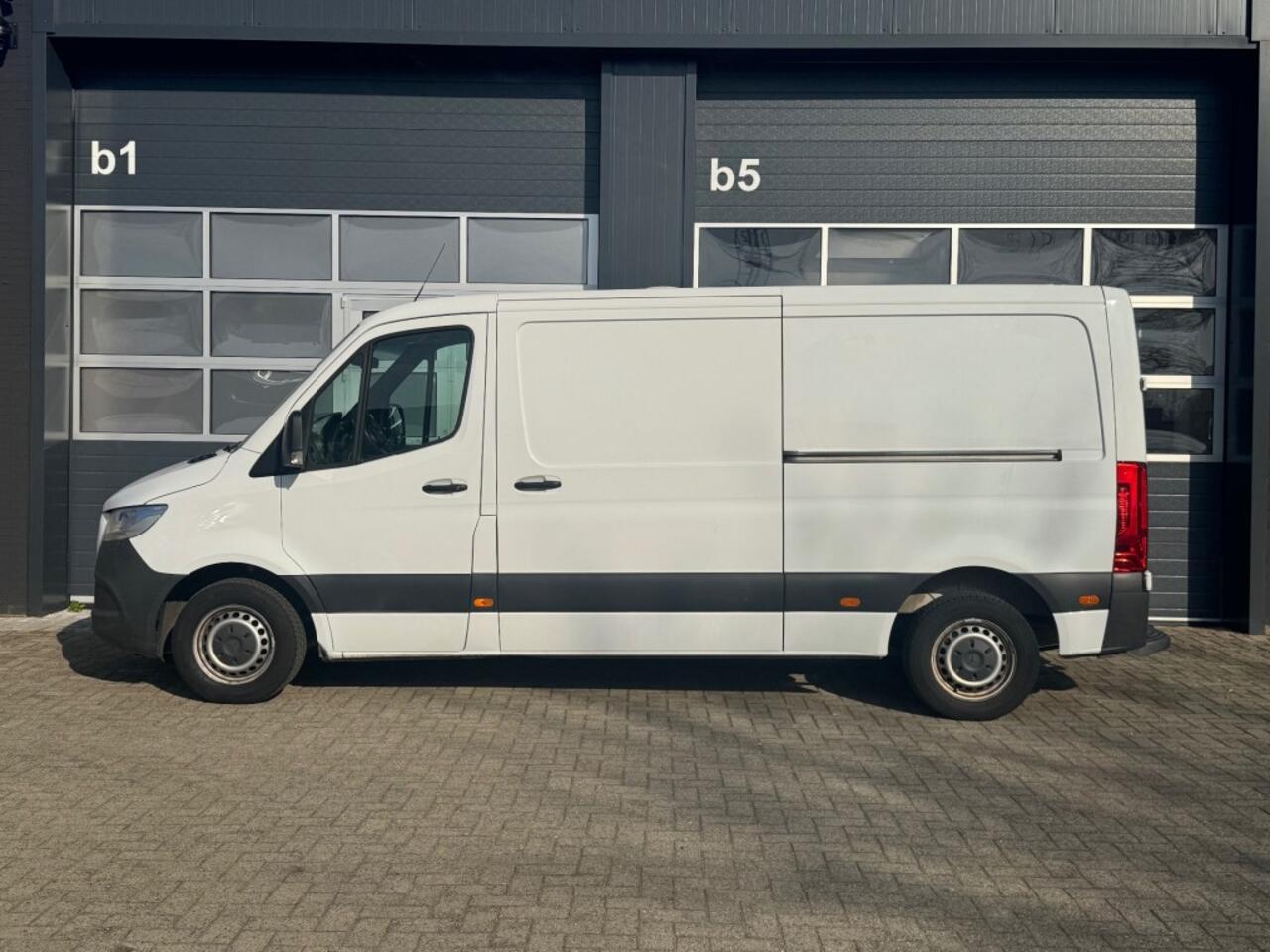Mercedes-Benz SPRINTER 314 CDI L2H2 Automaat / Navi / Dubbele schuifdeur / Trekhaak / C