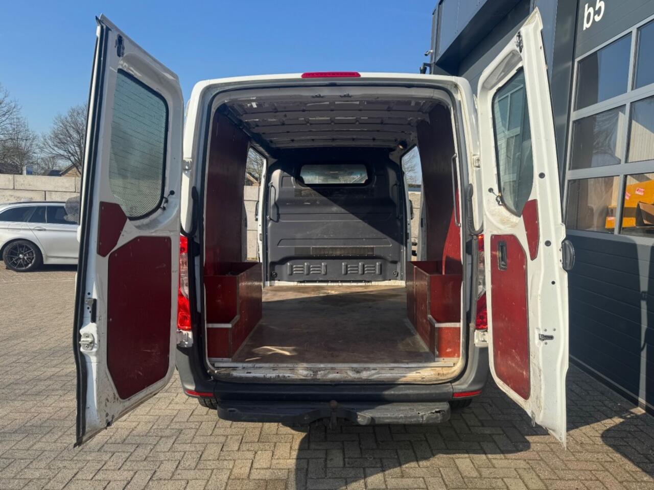Mercedes-Benz SPRINTER 314 CDI L2H2 Automaat / Navi / Dubbele schuifdeur / Trekhaak / C