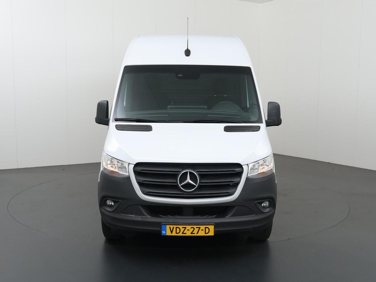 Mercedes-Benz SPRINTER 314 CDI | Aut.| L2 H2 | Aut. | Inbouwkasten |Trekh Trekhaak | Navigatie | Parkeercamera | Cruise Control | Klasse 3 Alarm | Geveerde en verwarmde Comfortstoel Chauffeur | Comfort Bijrijdersstoel | Dodehoekassistent | Achterdeuren 270 Graden |
