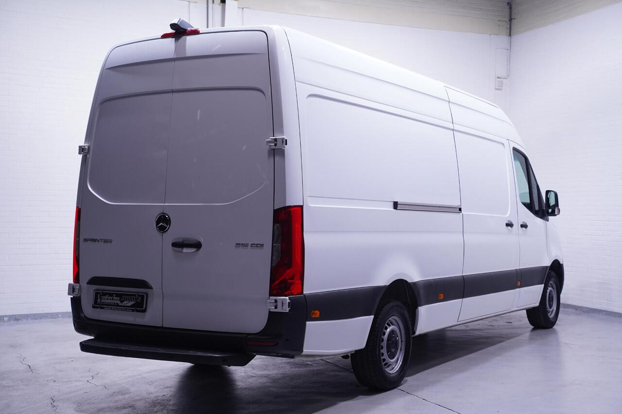 Mercedes-Benz SPRINTER 315 CDI 150 pk L3H2 Navi, 360 Camera PDC V+A, Cruise Control, Laadruimte Pakket, 3-Zits