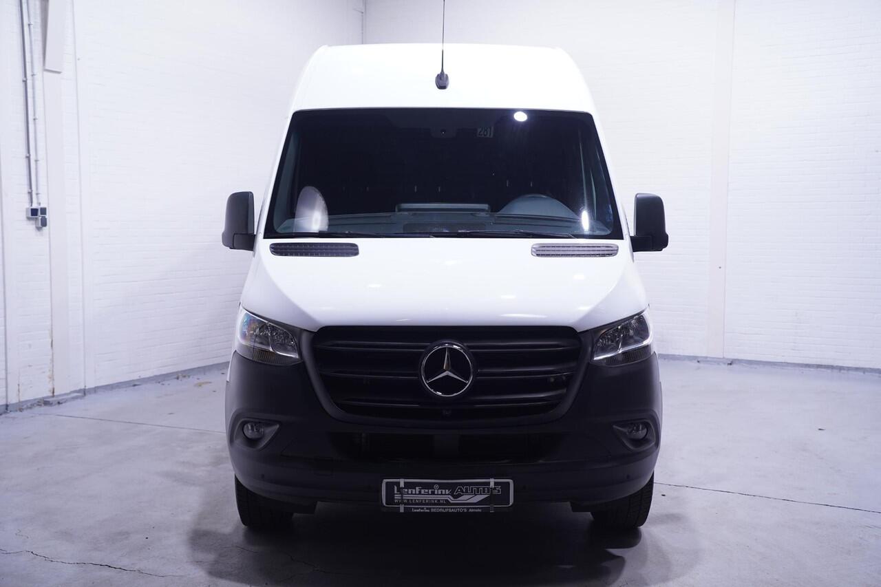 Mercedes-Benz SPRINTER 315 CDI 150 pk L3H2 Navi, 360 Camera PDC V+A, Cruise Control, Laadruimte Pakket, 3-Zits