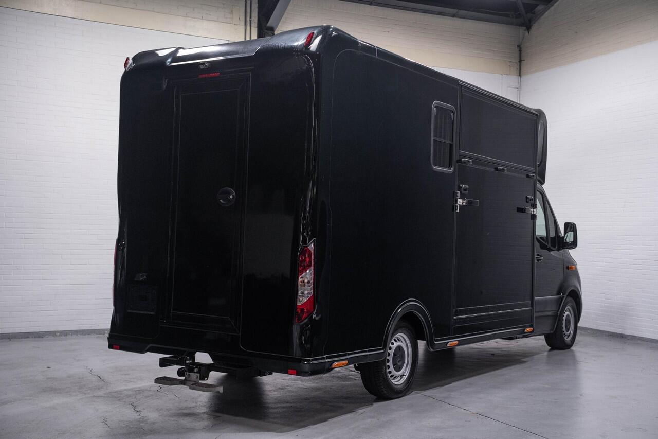 Mercedes-Benz SPRINTER 316 CDI 163 pk Paardenauto, Sodiak Opbouw Nieuw Hengsten Uitvoering, 2-Paards, Leder Zwart, Camera systeem, Apple Carplay, 3-Zits