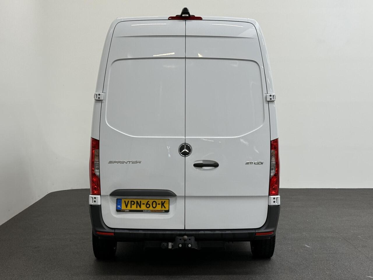 Mercedes-Benz SPRINTER L2H2 Automaat Navi Airco Camera Trekhaak 3Zits DAB