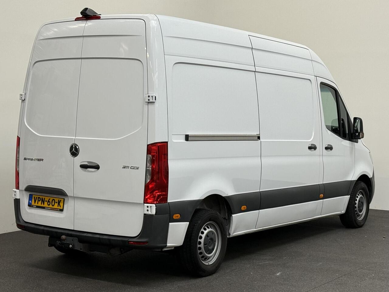 Mercedes-Benz SPRINTER L2H2 Automaat Navi Airco Camera Trekhaak 3Zits DAB