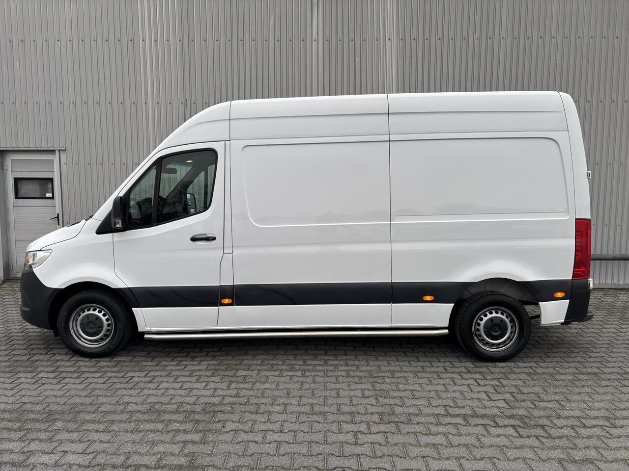 Mercedes-Benz SPRINTER 211 1.9 CDI L2H2 FWD*A/C*CAMERA*3PERSOONS*