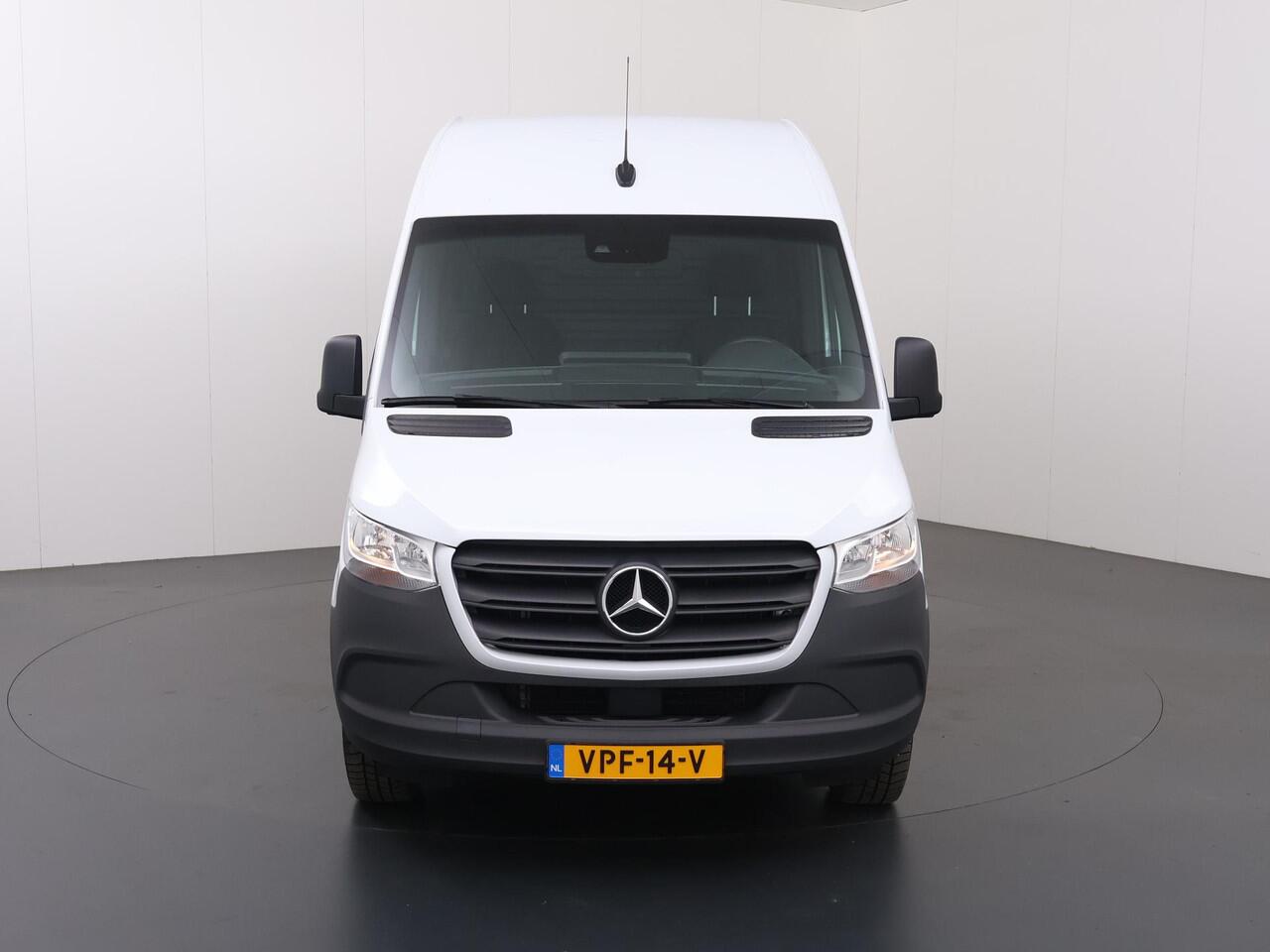 Mercedes-Benz SPRINTER 317 CDI | L2 H2 | Aut. | Navigatie | 2-zits | Opstaptrede | Cruise Control | Spiegelpakket| Parkeercamera | Airco | Dodehoekassistent | Certified