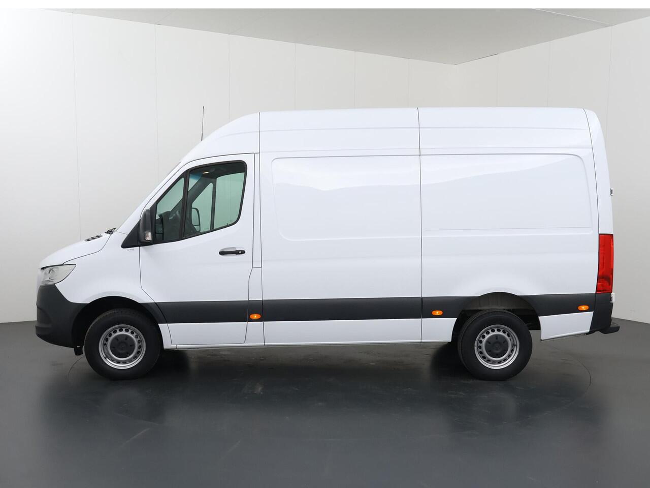 Mercedes-Benz SPRINTER 317 CDI | Aut. | L2 H2 | DEALER ONDERHOUDEN | NAVIGATIE | CRUISE CONTROL | CAMERA | 2-ZITS | AIRCO | CARPLAY EN ANDROID AUTO | OPSTAP W73