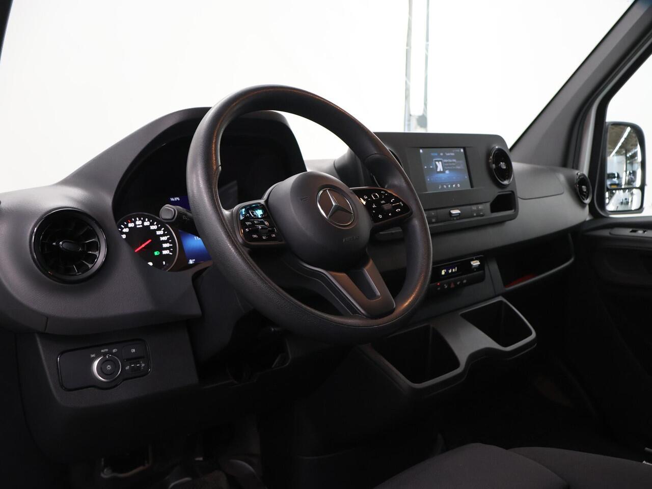 Mercedes-Benz SPRINTER 317 CDI | Aut. | L2 H2 | DEALER ONDERHOUDEN | NAVIGATIE | CRUISE CONTROL | CAMERA | 2-ZITS | AIRCO | CARPLAY EN ANDROID AUTO | OPSTAP W73