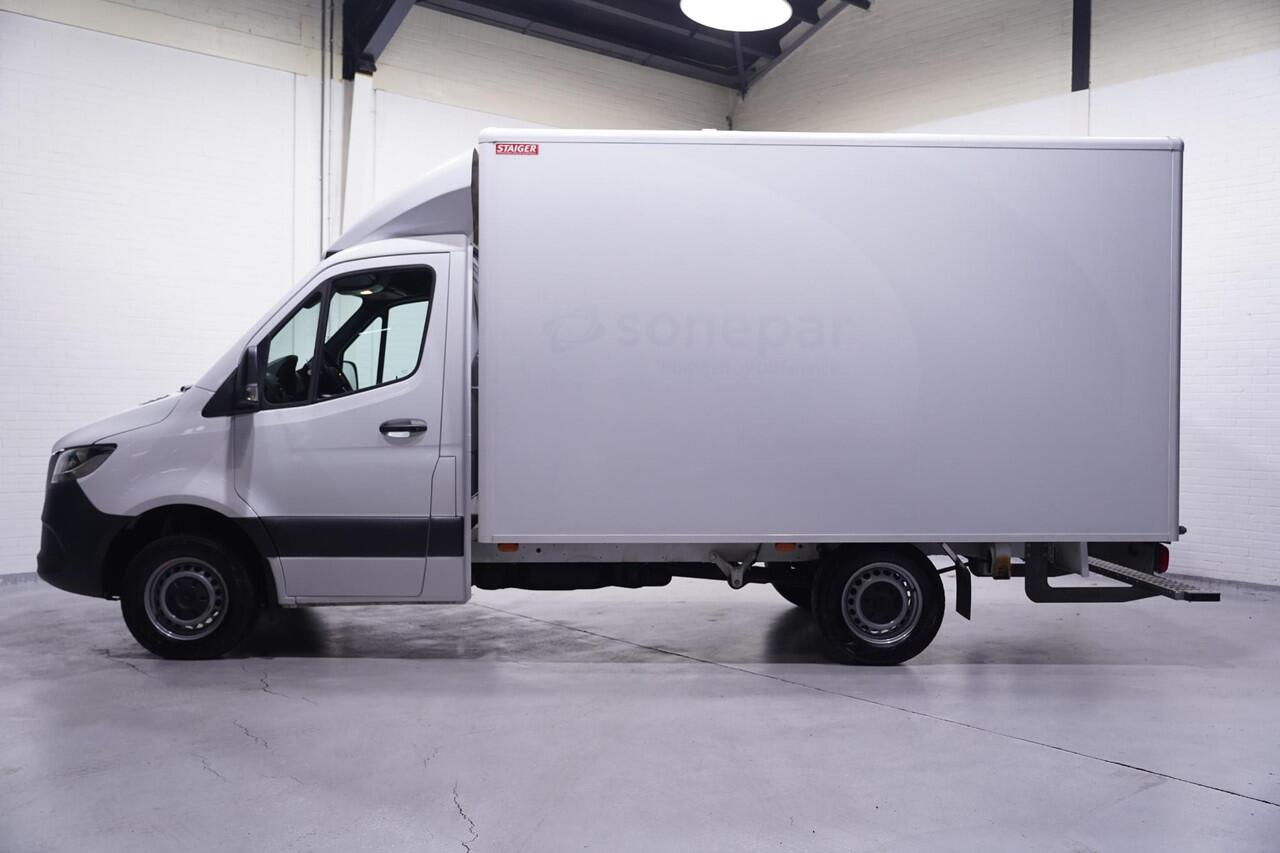 Mercedes-Benz SPRINTER 315 CDI 150 pk Bakwagen Aut. L2 met Deuren Airco Camera, Dakspoiler, Apple Carplay, Opstap achter, 2-Zits