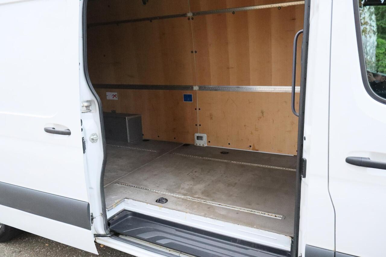 Mercedes-Benz SPRINTER 315 1.9 CDI L4H2 RWD 2023 | Navigatie | Stoelverwarming | 360 Camera + PDC | Stuurwiel Bediening | Carplay | Elektrische Ramen | Boekjes | 2 Sleutels