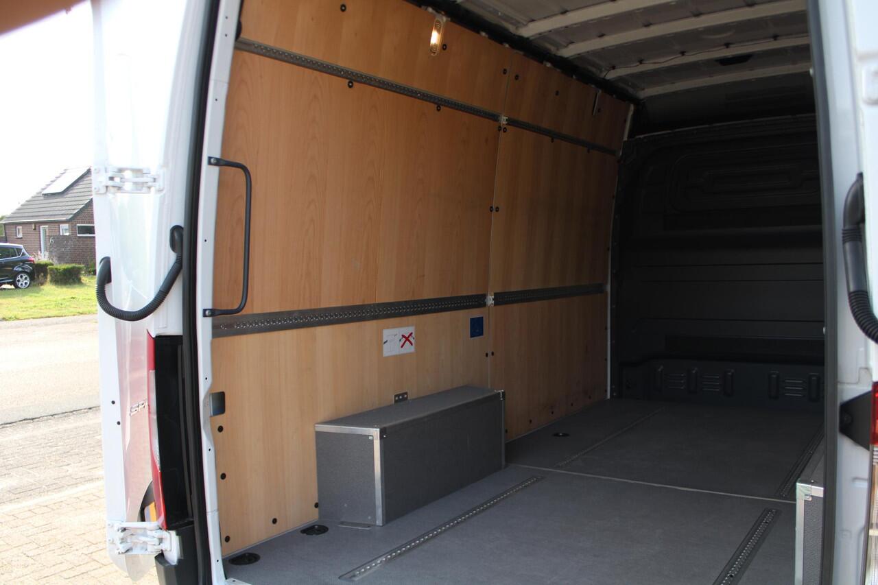 Mercedes-Benz SPRINTER MB 317 L2H2 360 CAMERA, Apple/Android carplay, Achteruitrijcamera, Cruise, bekleden laadruimte, 3 zits