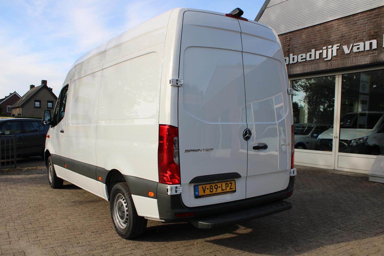 Mercedes-Benz SPRINTER MB 317 L2H2 360 CAMERA, Apple/Android carplay, Achteruitrijcamera, Cruise, bekleden laadruimte, 3 zits