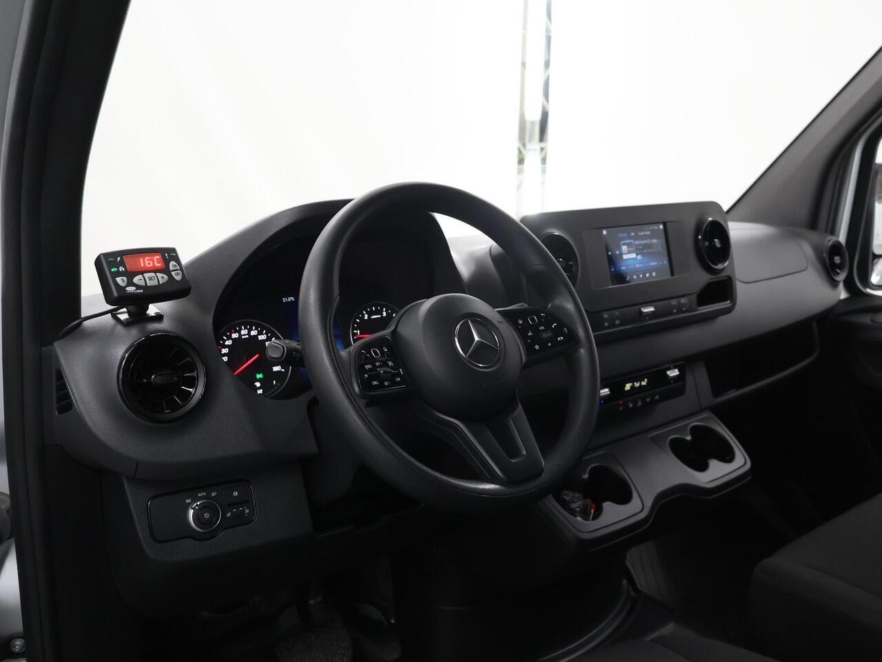 Mercedes-Benz SPRINTER 317 CDI L3 H2 | Aut. | Koelwagen | Navigatie | Parkeercamera | Airco | Keyless Go | Cruise Control | Koelwagen | Carrier | Comfortstoel en bijrijdersbank | Certified | Koel | Koelauto |