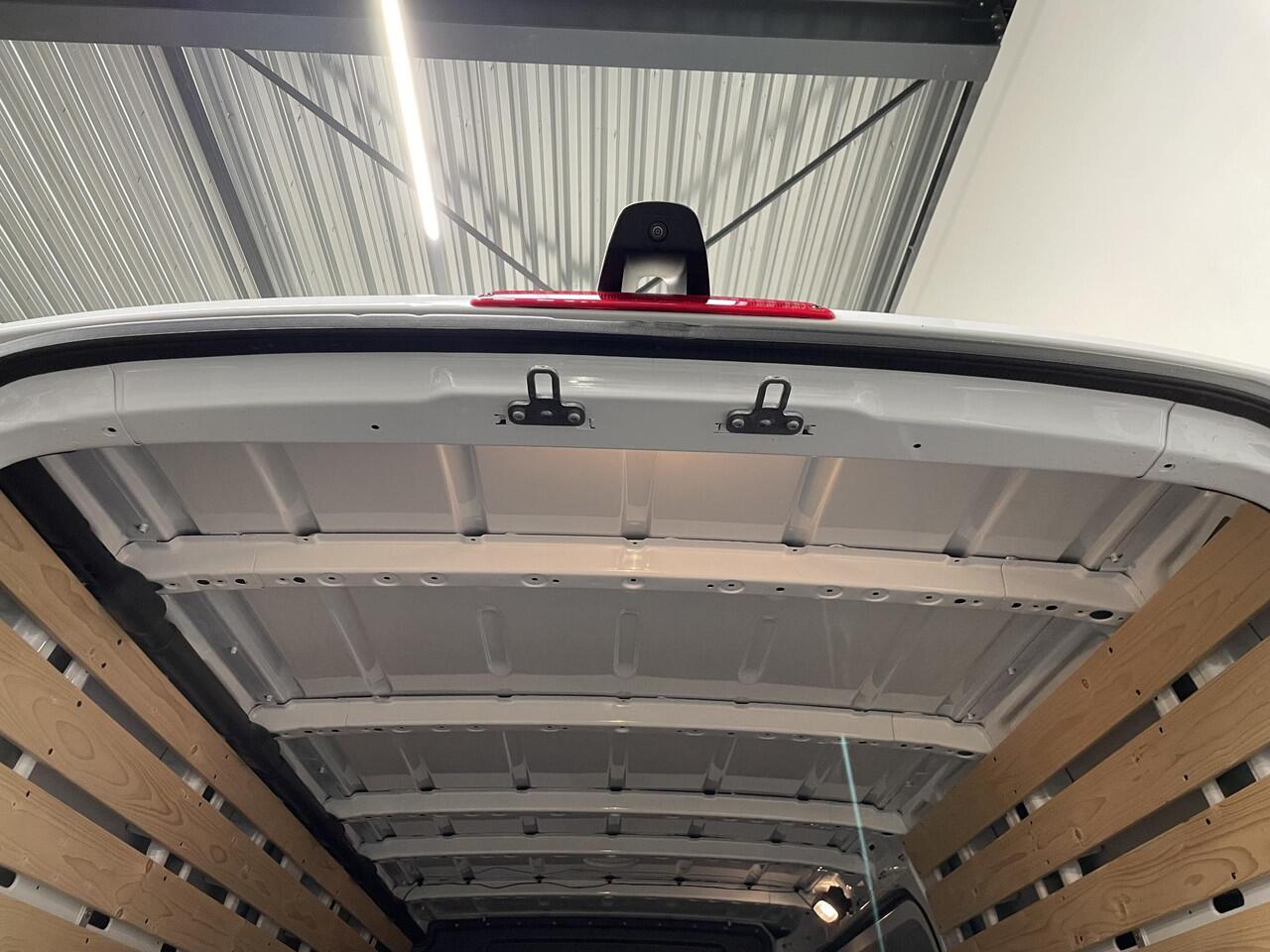 Mercedes-Benz SPRINTER 211 CDI L2H2 Aut-9 FWD Airco|Cruise Control|Navi MBUX|Camera|PDC VA