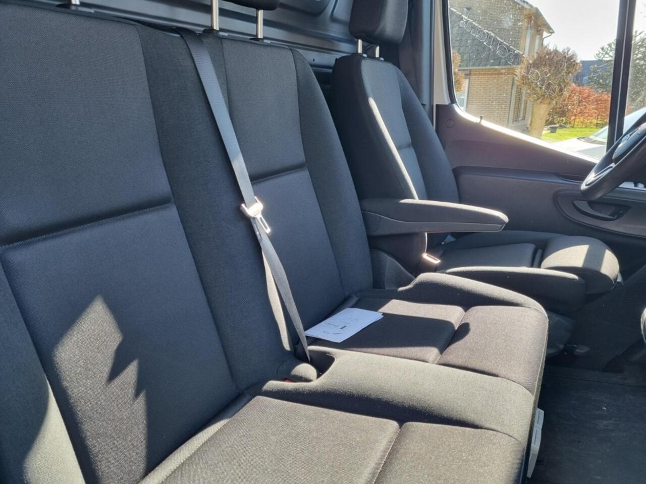 Mercedes-Benz SPRINTER 317 CDI Aut. L2 H2 Navi 3500kg Trekh