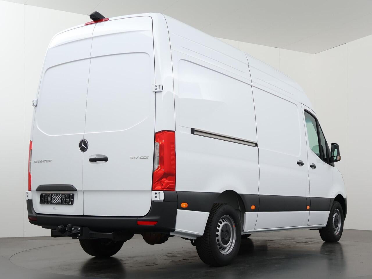 Mercedes-Benz SPRINTER 317 CDI GB L2H2 RWD PRO 317 L2H2 PRO