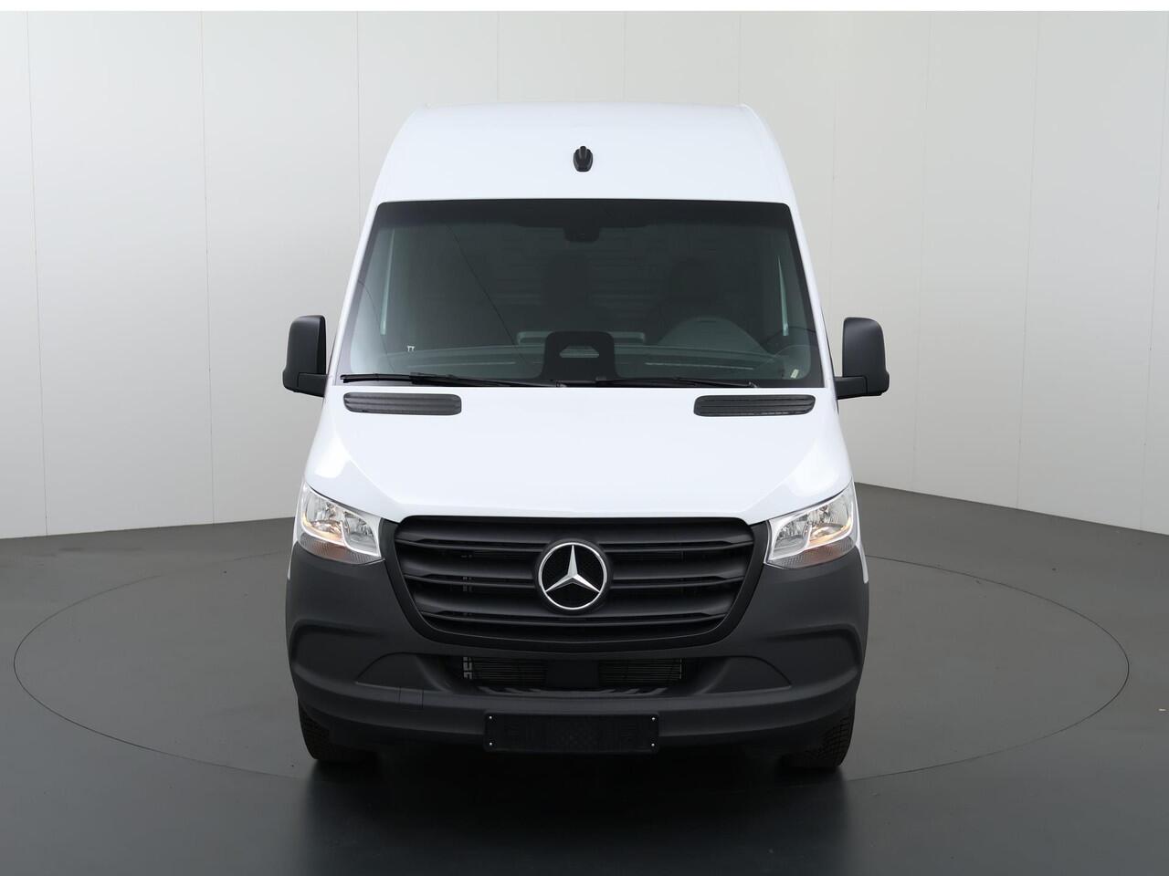 Mercedes-Benz SPRINTER 317 CDI GB L2H2 RWD PRO 317 L2H2 PRO