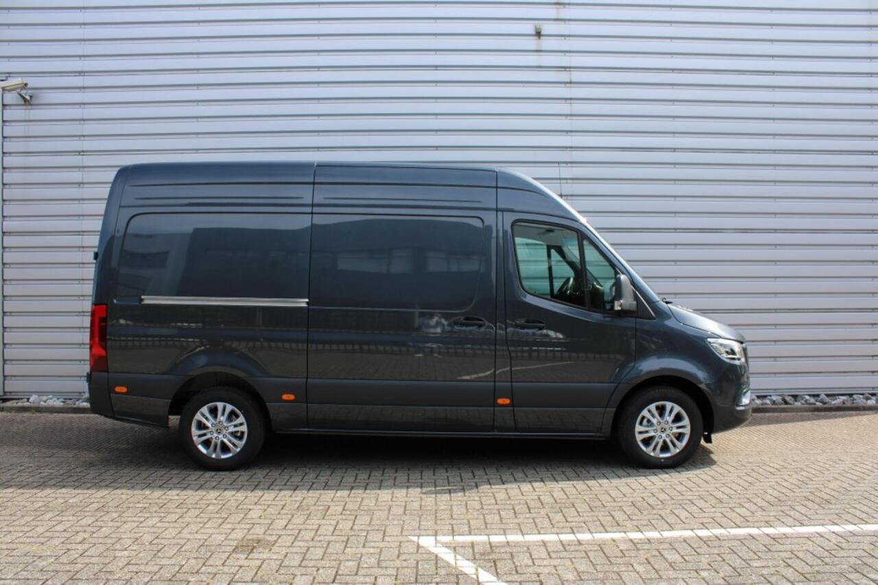 Mercedes-Benz SPRINTER PRO 319 L2H2 RWD AUTOMAAT - DISTRONIC MBUX FULL OPTIONS