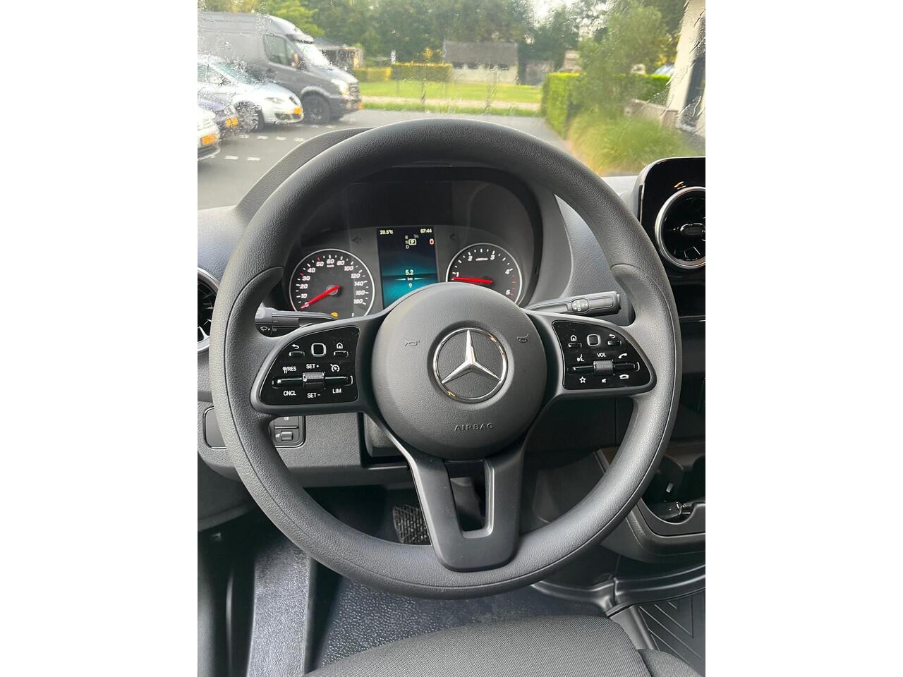 Mercedes-Benz SPRINTER 319 L2H2 LED, NAVI,