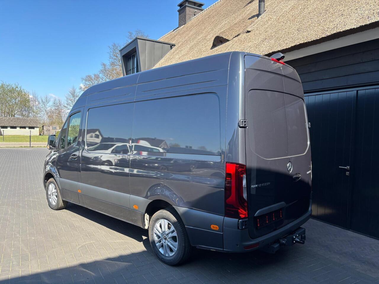 Mercedes-Benz SPRINTER 319 Pro L2H2 3,5 trekhaak LED Softclose schuifdeur