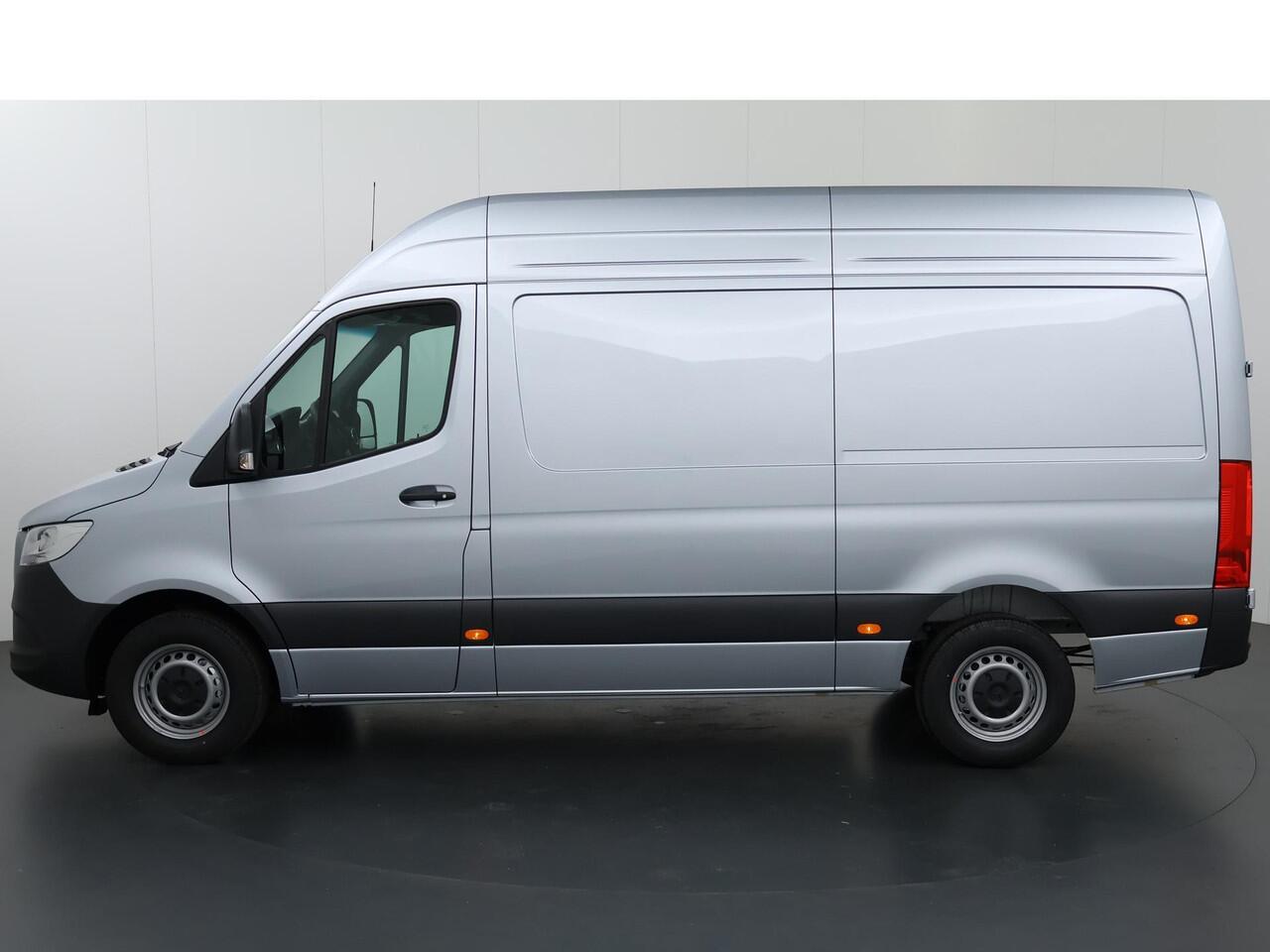 Mercedes-Benz SPRINTER 315 CDI | L2 H2 | RWD | Aut. | PRO | BPM VRIJ! | AIRCO | CRUISE | 3500 KG AHW | CARPLAY | ANDROID AUTO | DODEHOEKASSISTENT | METALLIC | SPOORASSISTENT | MULTIFUNCTIONEELSTUURWIEL