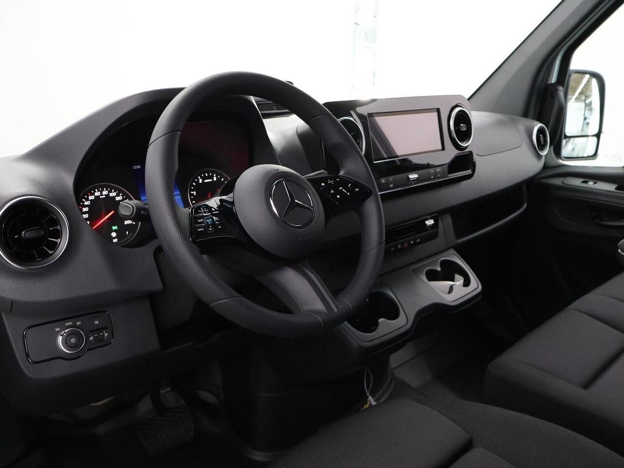 Mercedes-Benz SPRINTER 315 CDI | L2 H2 | RWD | Aut. | PRO | BPM VRIJ! | AIRCO | CRUISE | 3500 KG AHW | CARPLAY | ANDROID AUTO | DODEHOEKASSISTENT | METALLIC | SPOORASSISTENT | MULTIFUNCTIONEELSTUURWIEL