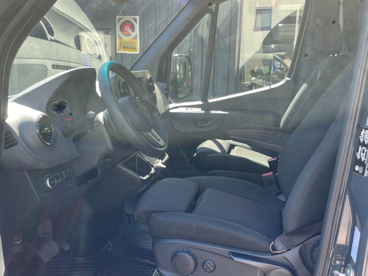Mercedes-Benz SPRINTER 317 cdi bakwagen laadklep m-bux camera LMVelgen BPM vrij