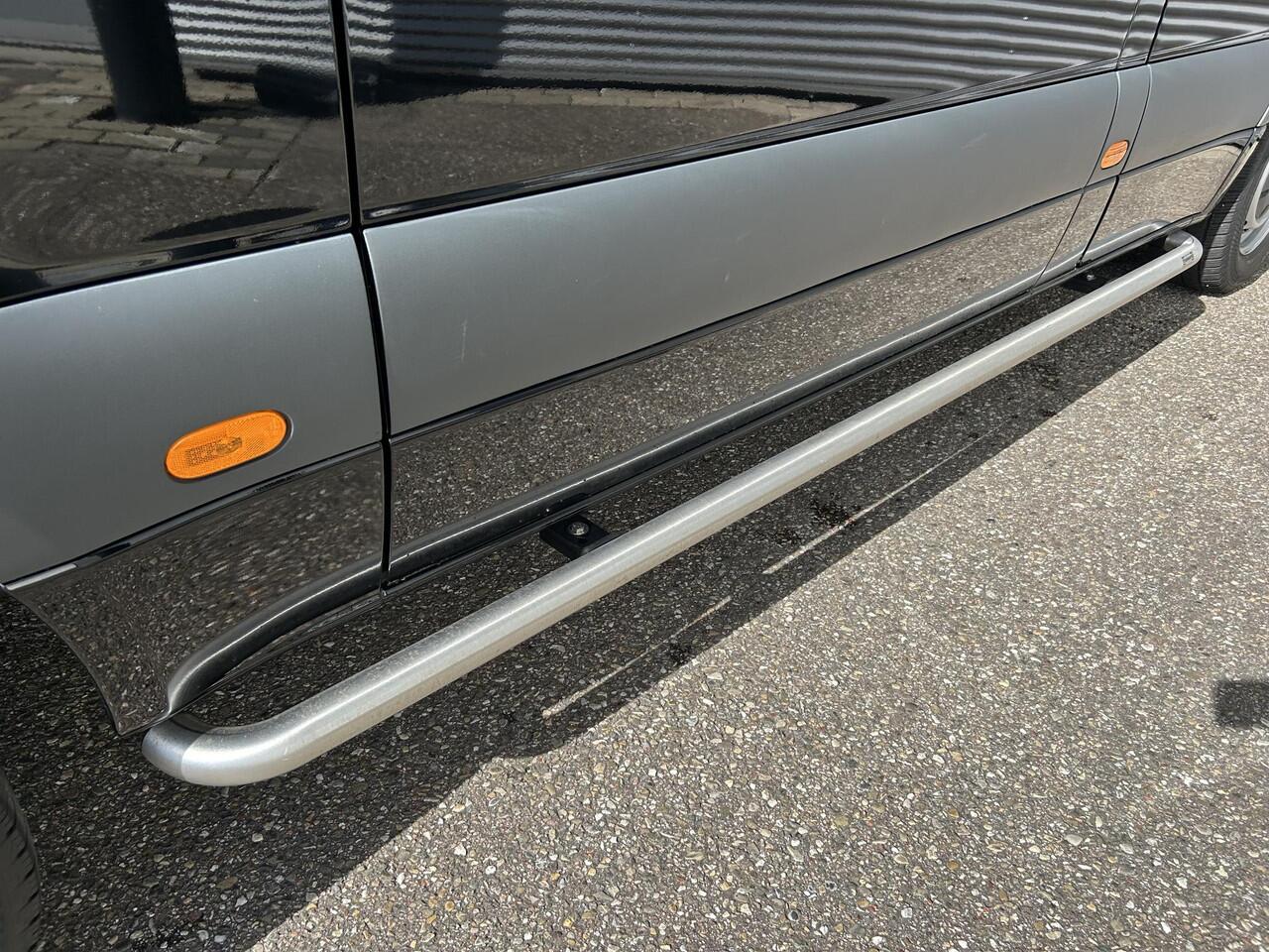 Mercedes-Benz SPRINTER 315 1.9 CDI L2H2 RWD