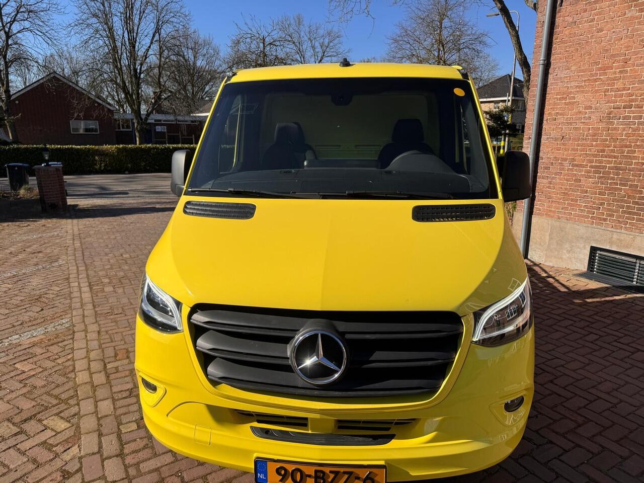 Mercedes-Benz SPRINTER 