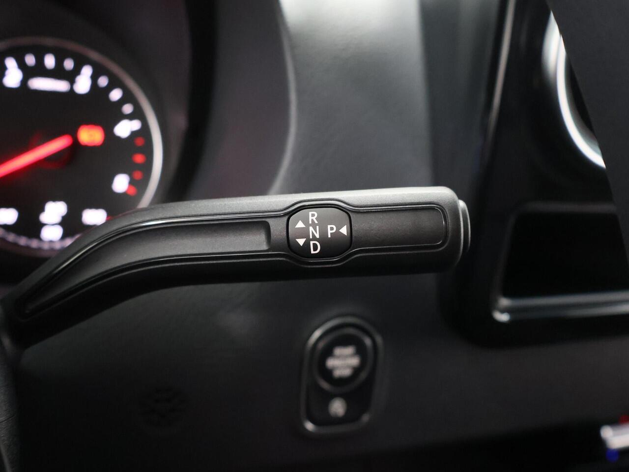 Mercedes-Benz SPRINTER 315 L2H2 RWD PRO 3500 kg Trekgewicht | Smartphone integratie pakket | Climate Control | Achteruitrijcamera | Airco | Cruise Control | Apple Carplay |