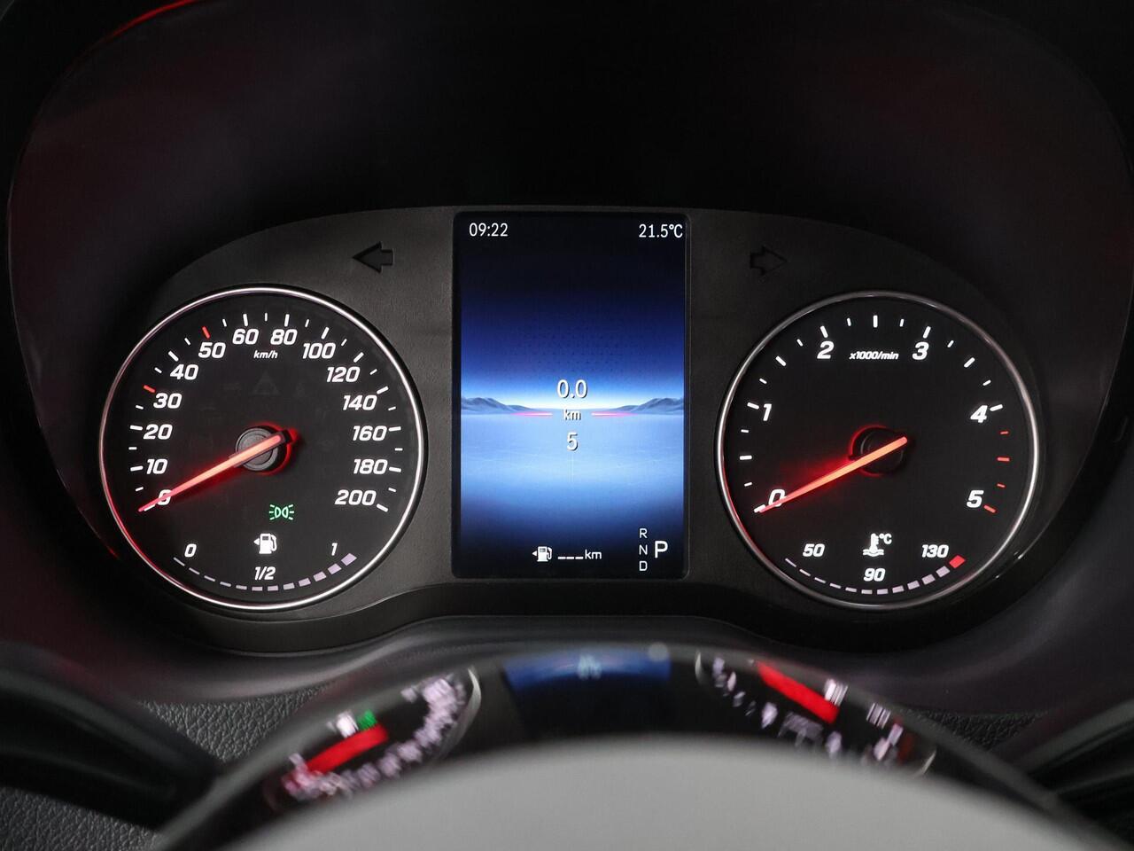 Mercedes-Benz SPRINTER 315 L2 H2 RWD PRO | 3500 kg Trekgewicht | Smartphone integratie pakket | Climate Control | Achteruitrijcamera | Airco | Cruise Control | Apple Carplay |