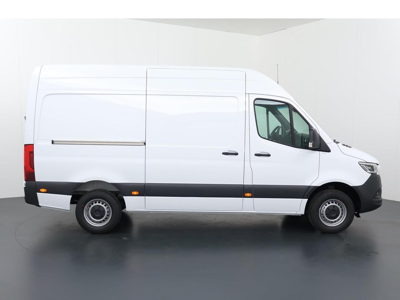Mercedes-Benz SPRINTER 315 CDI GB L2 RWD 315 1.9 CDI L2H2 RWD | Navigatie | Stoelverwarming | Parkeercamera | Lederen Stuurwiel