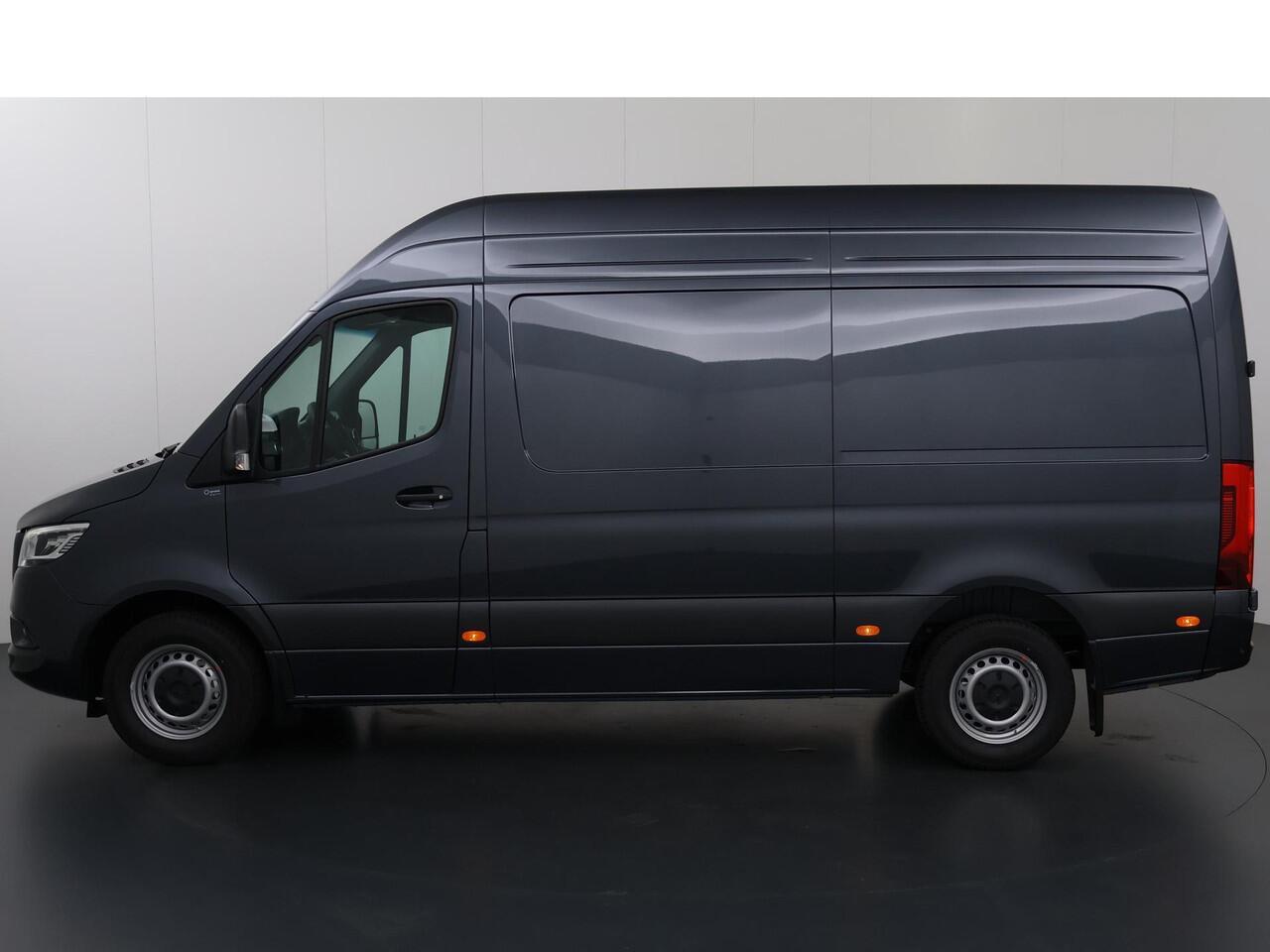 Mercedes-Benz SPRINTER 319 L2H2 RWD SELECT | LED | 3500KG Trekken | DISTRONIC | WINTERPAKKET