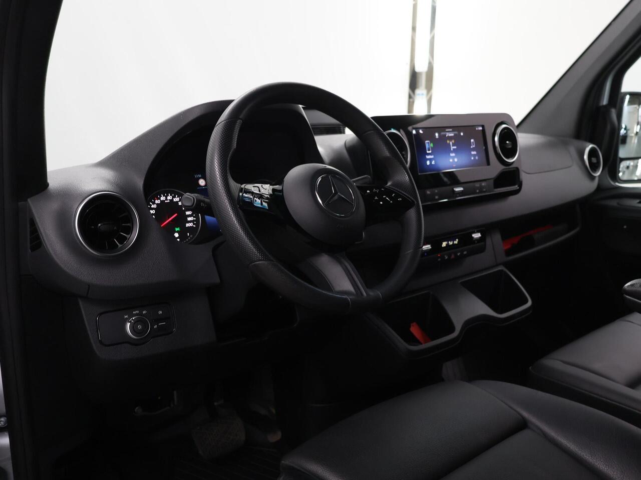 Mercedes-Benz SPRINTER 319 CDI | Aut. | L2 H2 | Pro | 3500 KG. AHW | LED | 3500 KG AHW VOORBEREIDING | STOELVERWARMING | ACHTERUITRIJCAMERA | METALLIC | E4S SMARTPHONE INTEGRATIE | DODEHOEKDETECTIE | LICHTMETALEN VELGEN